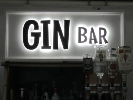 hire an illuminated gin bar sign