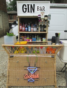 gin cocktail bar for company event