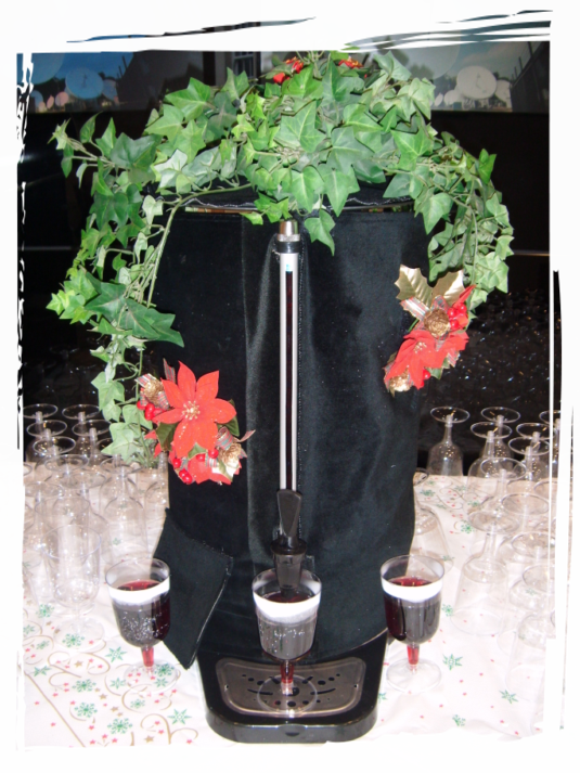 hire an urn for mulled wine