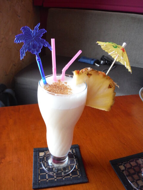 Amazing Cocktail maker Rental for Exhibition Trade Stand rent a frozen cocktail machine to make amazing cocktails for a hospitality event in a hotel function room, supplied with all consumables, slough trading estate